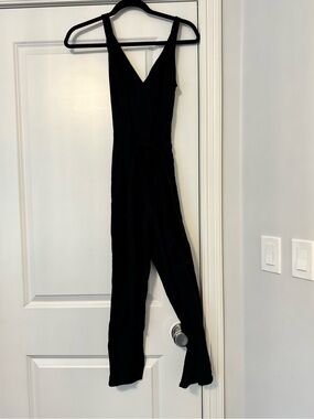 Dynamite Classic Black V-Neck Jumpsuit